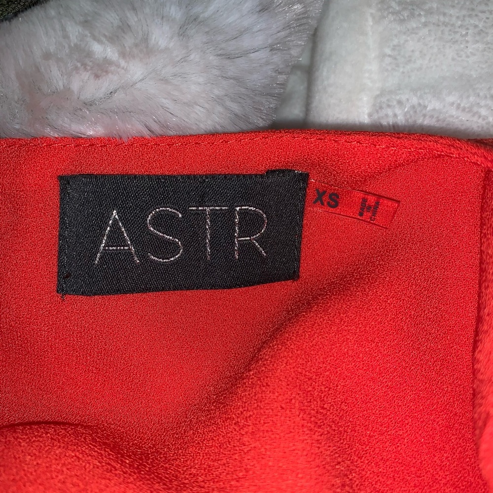 Red Romper - Picture 4 of 6